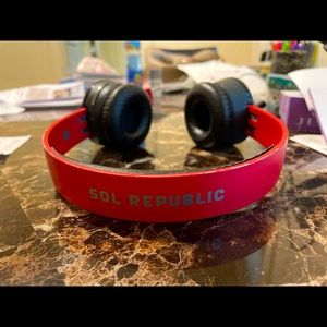 Sol Republic wireless headphones